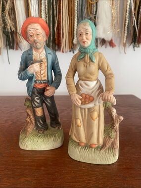 Vintage Country Couple Figurines - Hand-Painted Ceramic